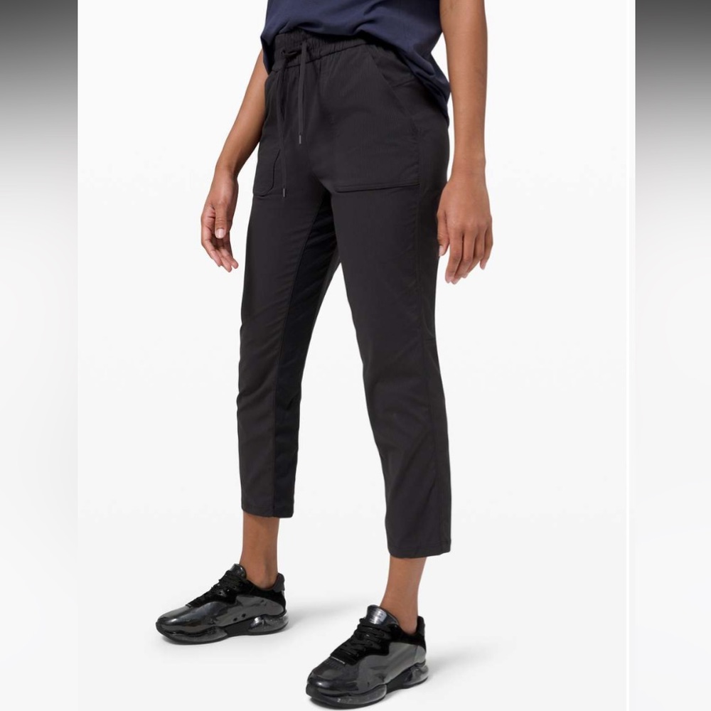 Lululemon Beyond the Studio ankle joggers